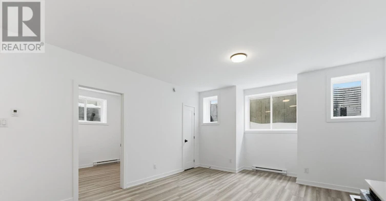 C-1371 Louis Lane, Ottawa, ON, K1B 3P2 - 7