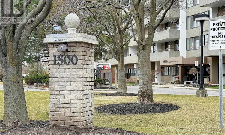 902-1300 Mississauga Valley Boulevard