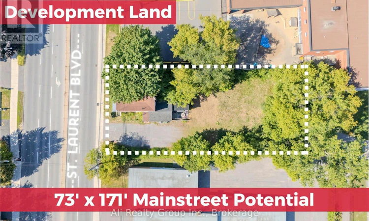 713 St Laurent Boulevard