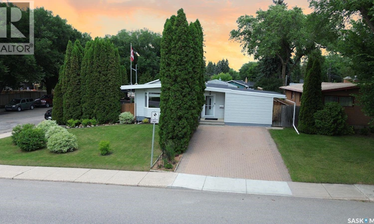 1801 Wilson Crescent