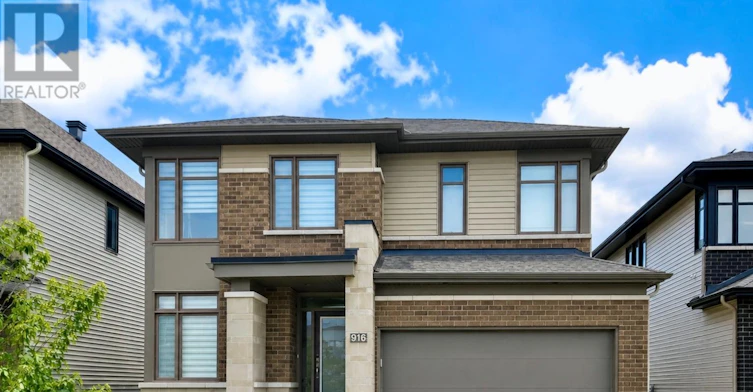 916 Ralph Hennessy Avenue, Ottawa, ON, K4M 1B2