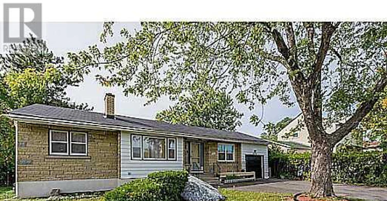 2576 Alta Vista Drive, Ottawa, ON, K1V 7T2