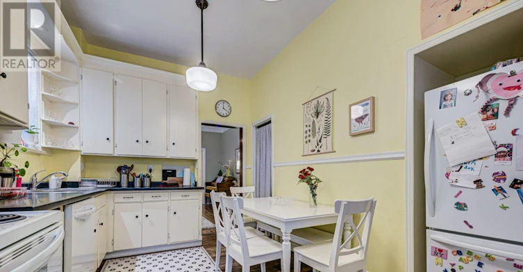 MAIN FL-66 Mackenzie Crescent, Toronto, ON, M6J 1T1 - 13