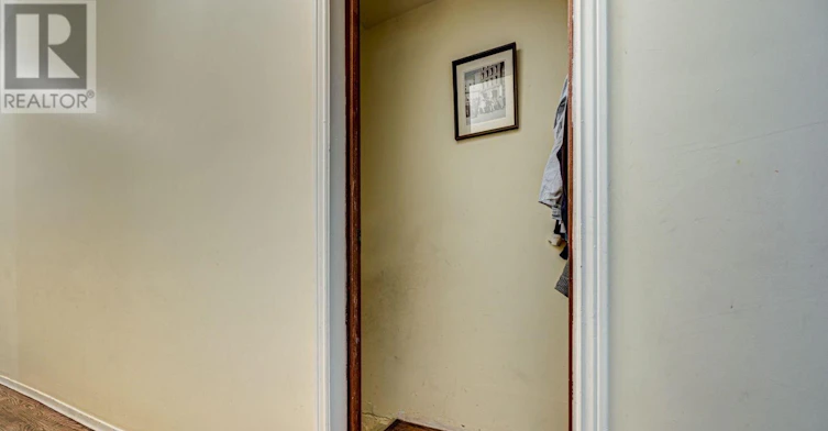 MAIN FL-66 Mackenzie Crescent, Toronto, ON, M6J 1T1 - 25