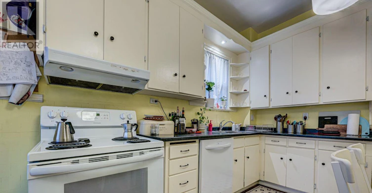 MAIN FL-66 Mackenzie Crescent, Toronto, ON, M6J 1T1 - 15