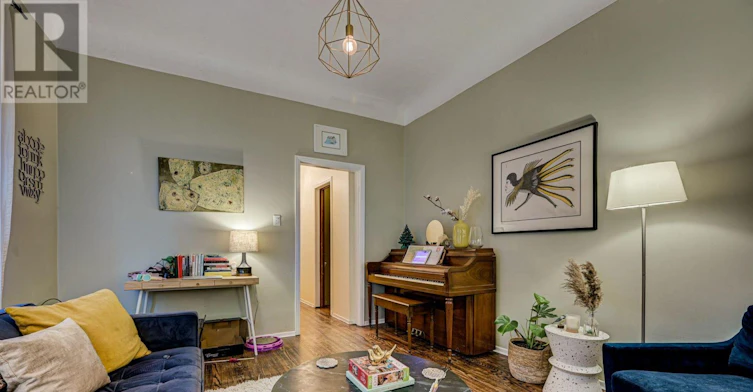 MAIN FL-66 Mackenzie Crescent, Toronto, ON, M6J 1T1 - 11