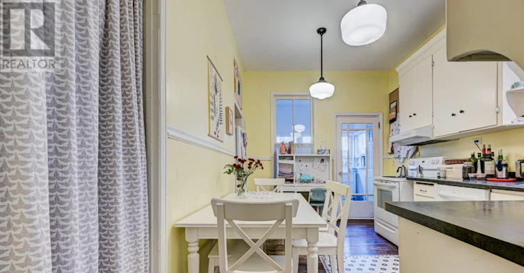 MAIN FL-66 Mackenzie Crescent, Toronto, ON, M6J 1T1 - 12