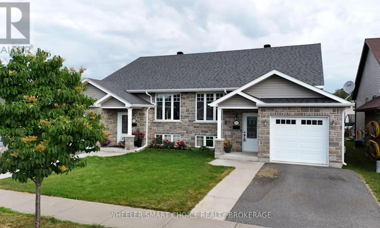 53 Mercier Avenue E