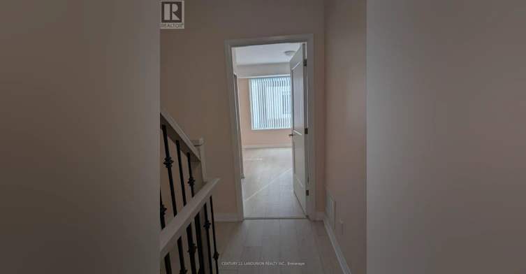 38-1050 Portage Parkway, Vaughan, ON, L4K 0K3 - 2