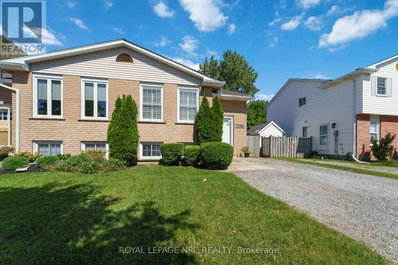7689 Trackview Street, Niagara Falls, ON, L2H 2Z6