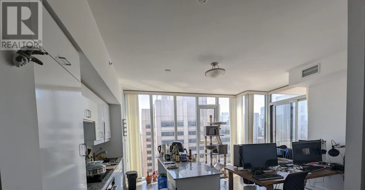 2708-426 University Avenue, Toronto, ON, M5G 1S9 - 3