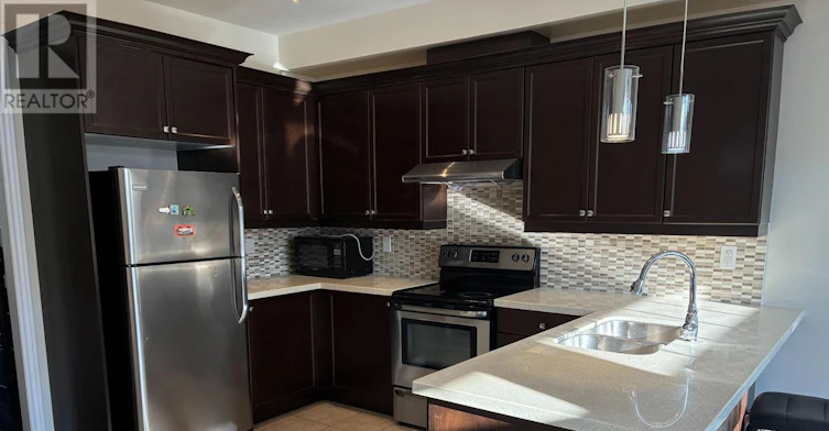 300 Delray Drive, Markham, ON, L6E 0R1 - 2