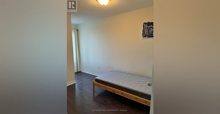 300 Delray Drive, Markham, ON, L6E 0R1 - 11