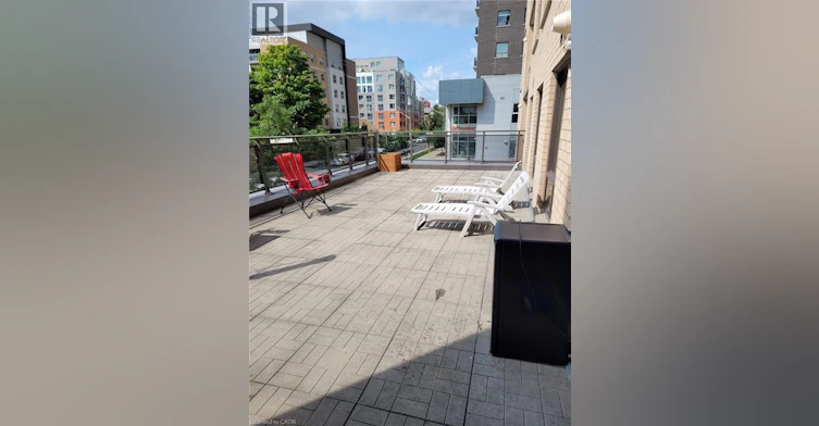 204-8 Hickory Street W, Waterloo, ON, N2L 3H6 - 22