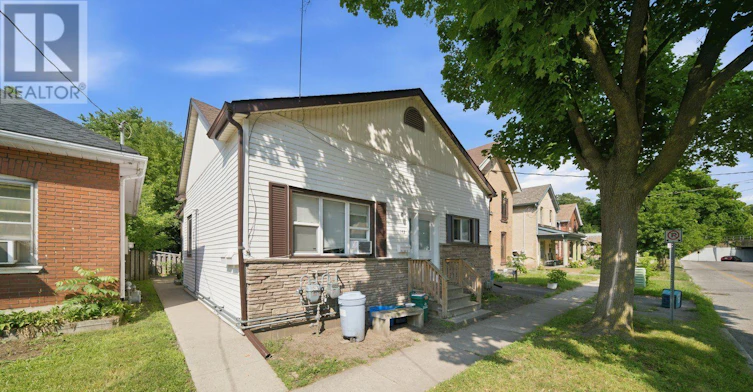 UPPER-172 Albion Street, Brantford, ON, N3T 3N2 - 2