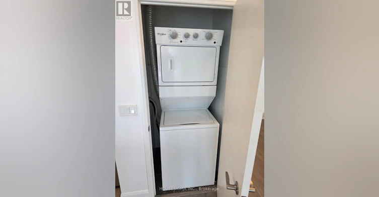 2206-2910 7 Highway W, Vaughan, ON, L4K 0H8 - 13