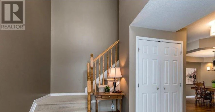 11 Pepperidge Way, Ottawa, ON, K2K 3B6 - 2