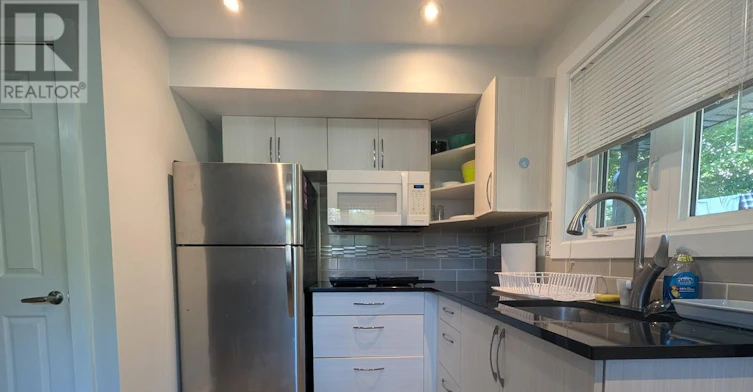 B-222 Blackburn Avenue, Ottawa, ON, K1N 8A8 - 3