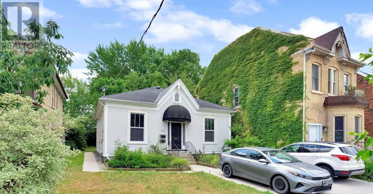 LOWER-355 Central Avenue, London, ON, N6B 2E3 - 2