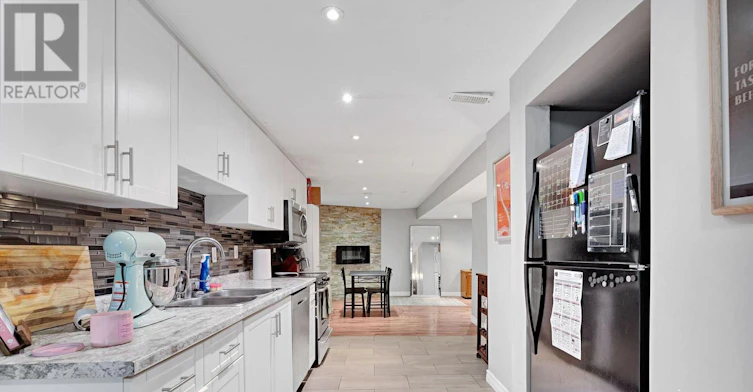 LOWER-355 Central Avenue, London, ON, N6B 2E3 - 7