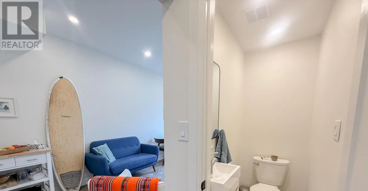 LANEWAY-598 Crawford Street, Toronto, ON, M6G 3K2 - 9