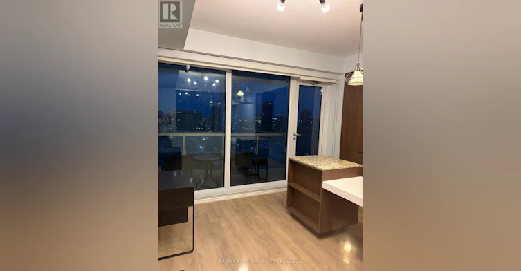 2503-197 Yonge Street, Toronto, ON, M5B 0C1 - 9