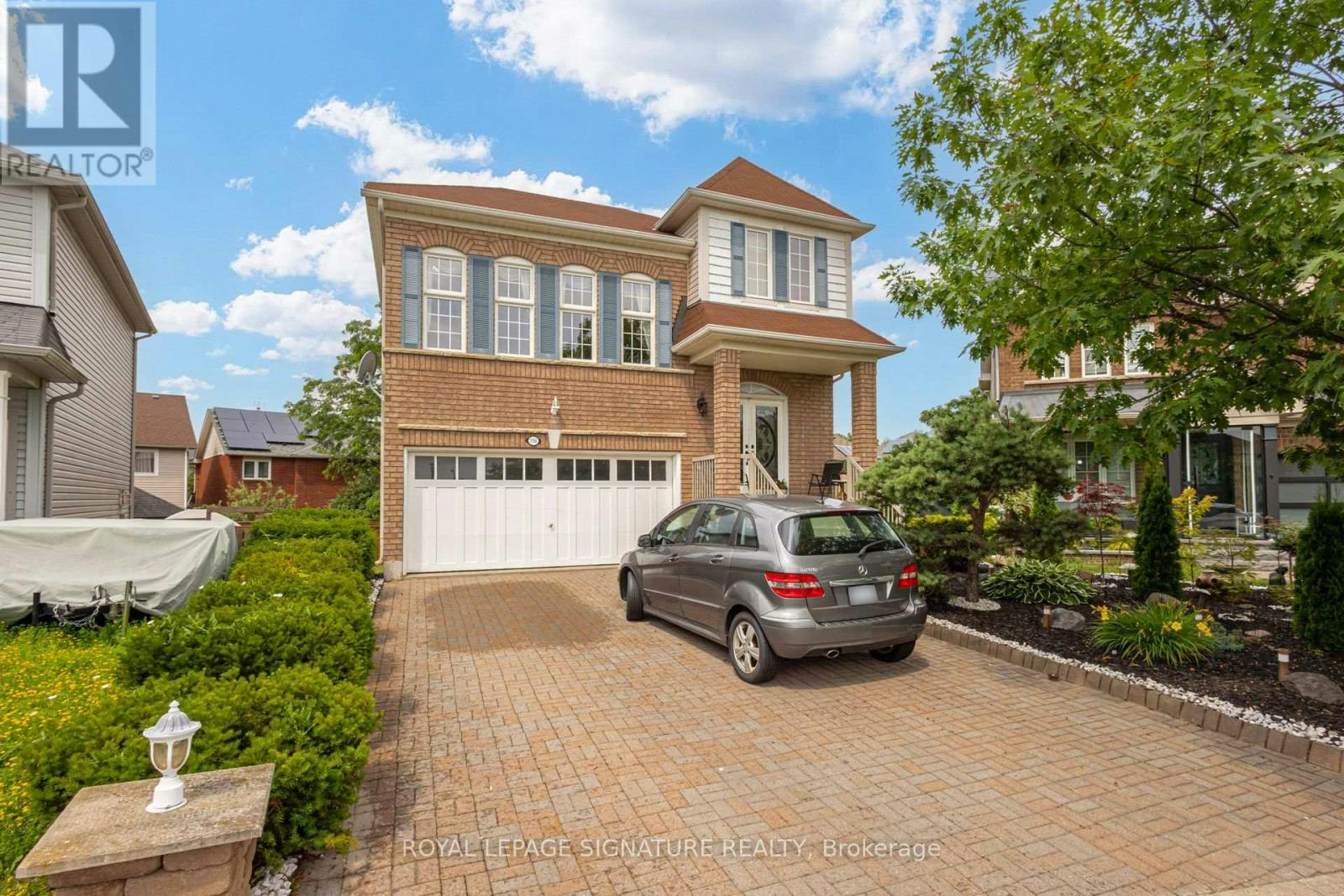 MAIN-1156 Cotswold Court, Oshawa, ON, L1K 0A4