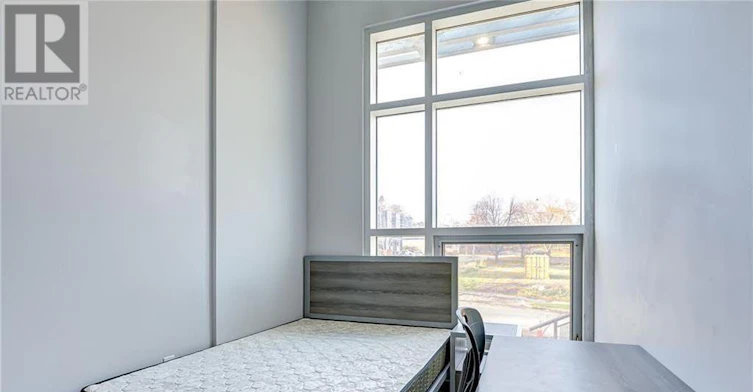 F-104-275 Larch Street, Waterloo, ON, N2L 3R2 - 7