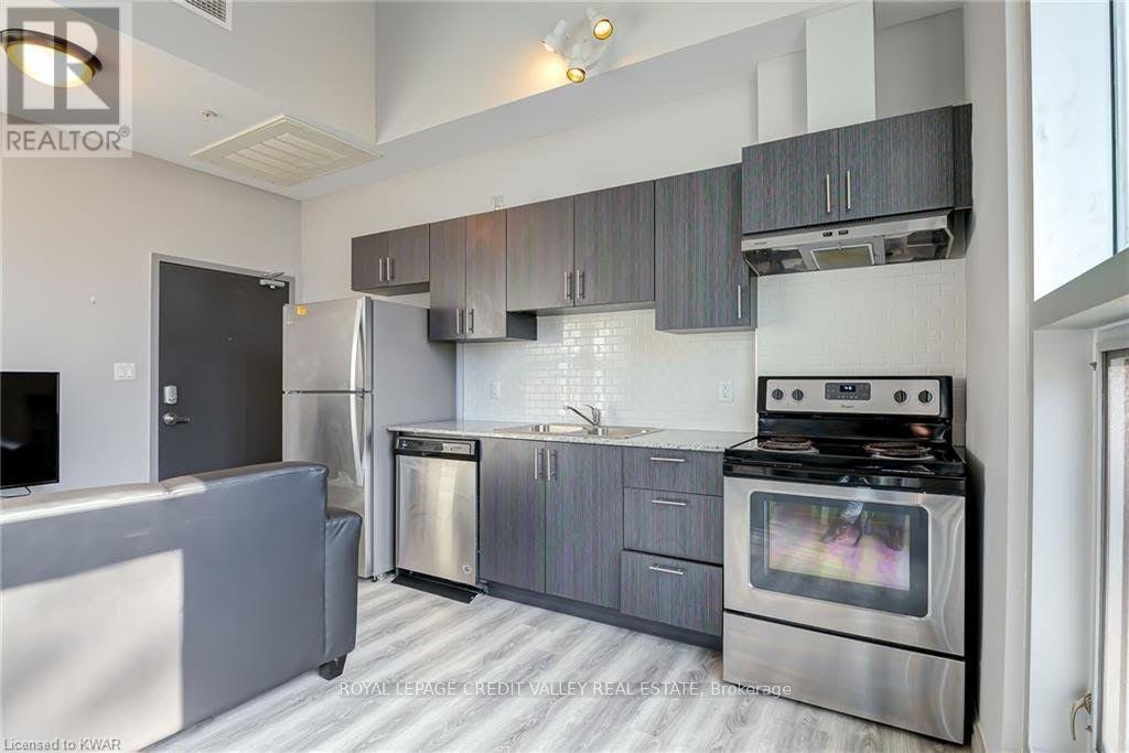 F-104-275 Larch Street, Waterloo, ON, N2L 3R2 - 9