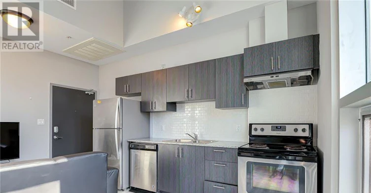 F-104-275 Larch Street, Waterloo, ON, N2L 3R2 - 9