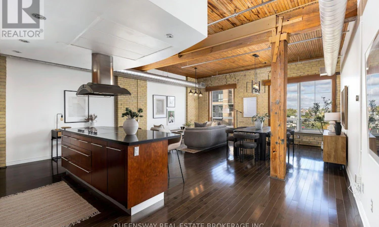 602-781 King Street W
