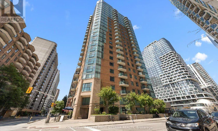 1401-445 Laurier Avenue W