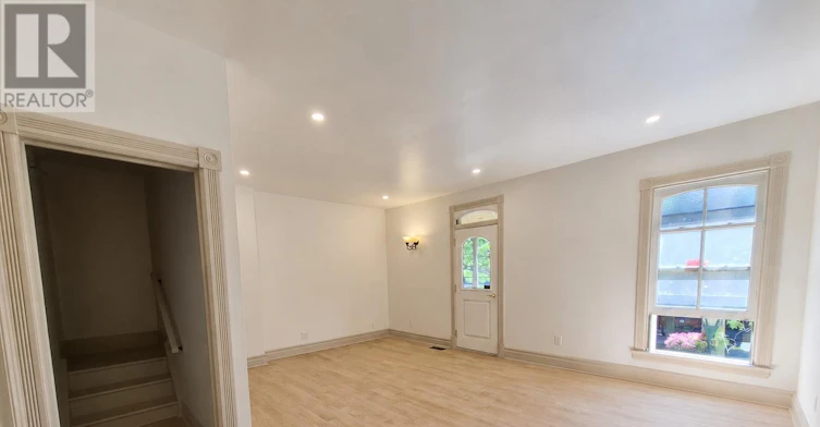 561 Parliament Street, Toronto, ON, M4X 1P7