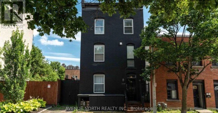 01-208 Clarence Street, Ottawa, ON, K1N 5R1