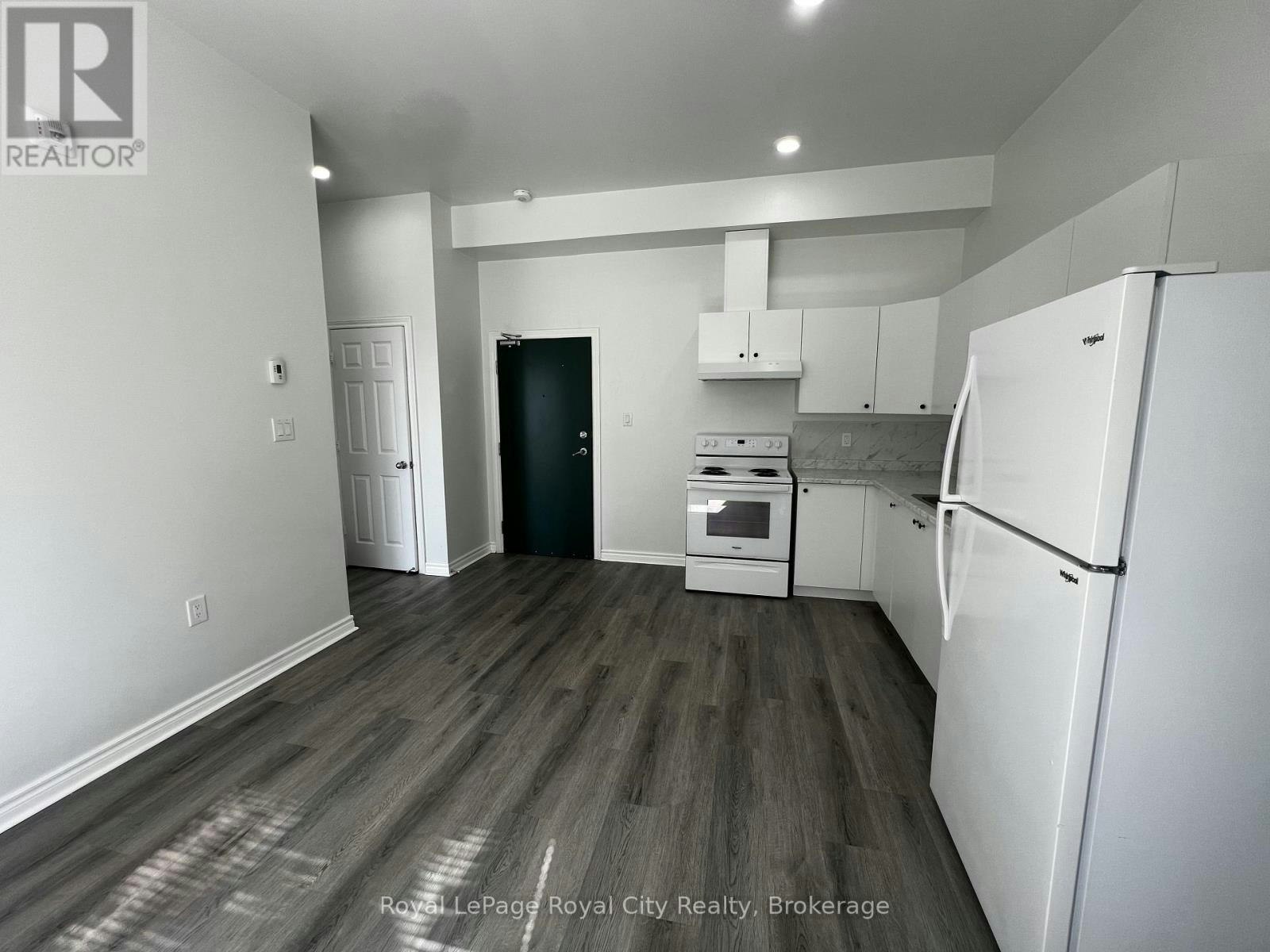 303-71 Victoria Street, Centre Wellington, ON, N0B 1S0 - 10