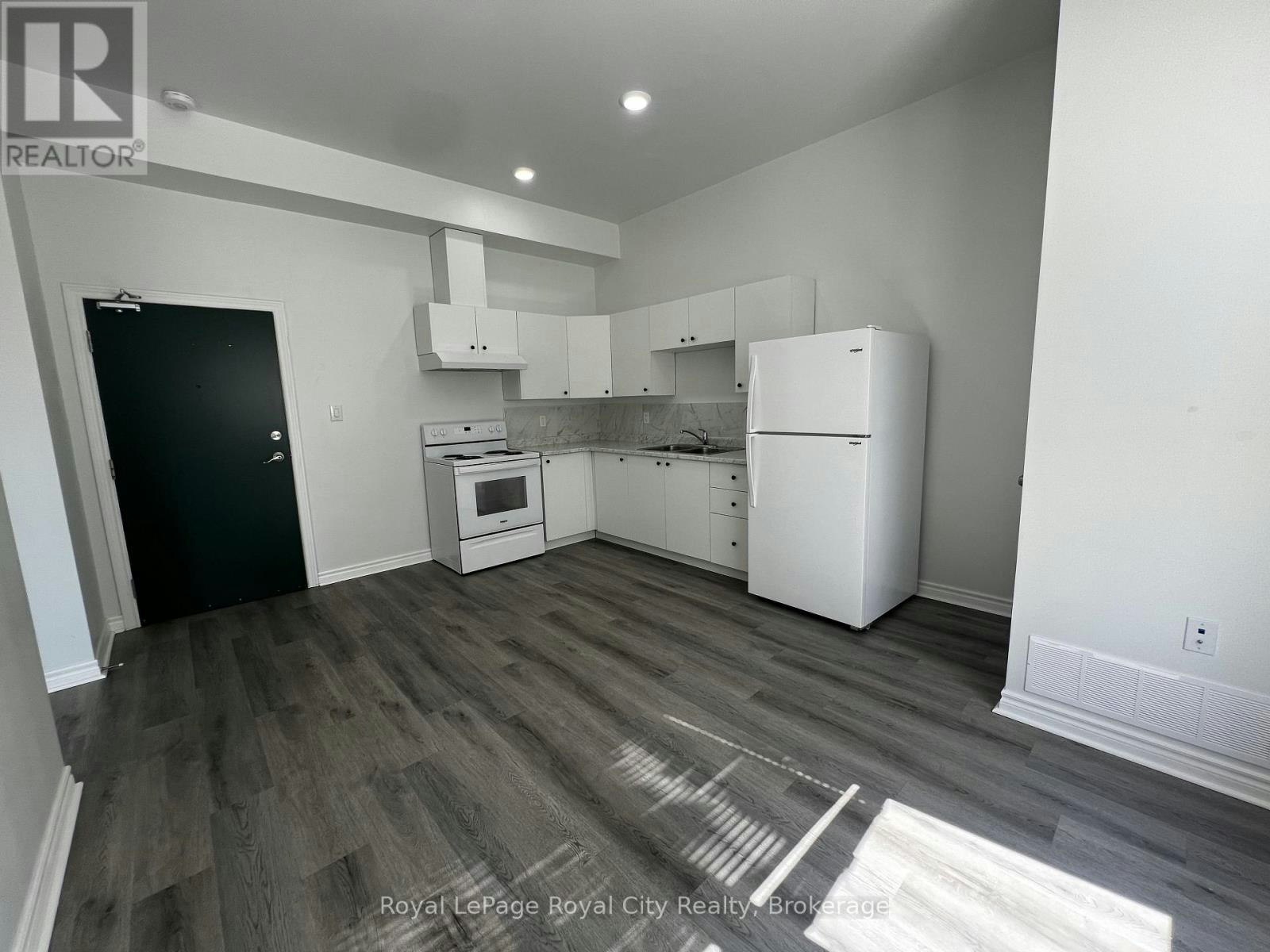 303-71 Victoria Street, Centre Wellington, ON, N0B 1S0 - 12