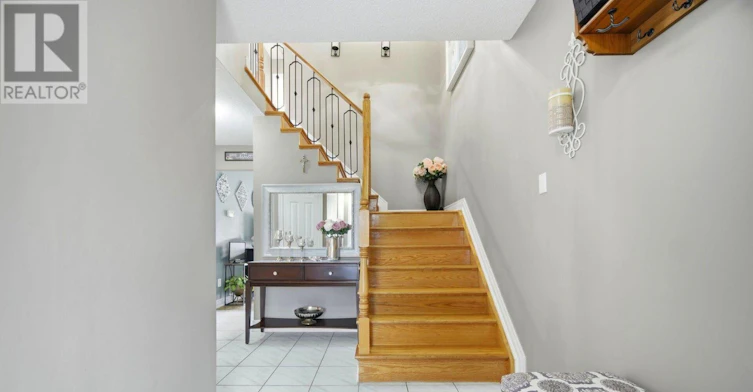 17 Metzak Drive, Brampton, ON, L6Z 4N3 - 6