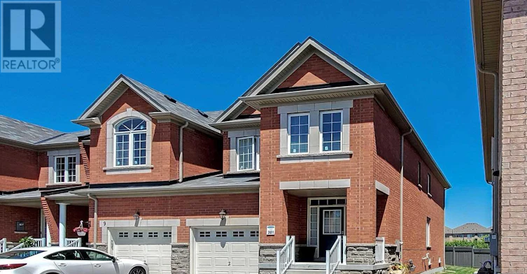 11 Collin Court, Richmond Hill, ON, L4E 0X6