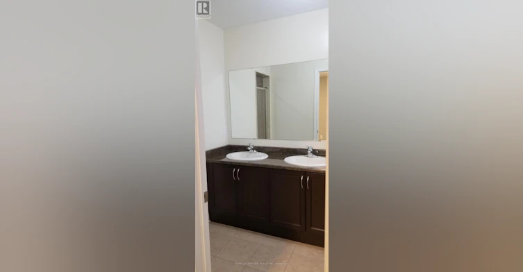 11 Collin Court, Richmond Hill, ON, L4E 0X6 - 11
