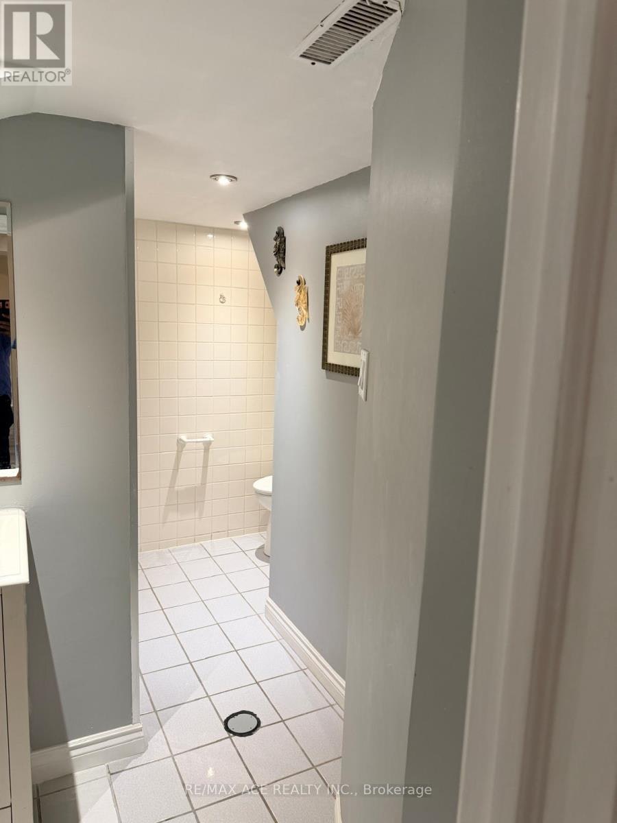 BSMT-392 East Avenue, Toronto, ON, M1C 2W6 - 7