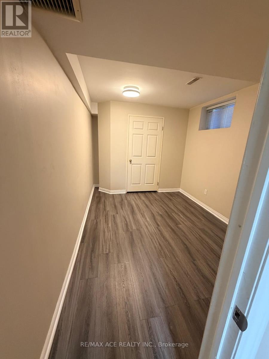 BSMT-392 East Avenue, Toronto, ON, M1C 2W6 - 6