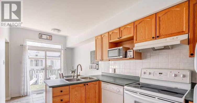 13 Upney Drive, Ottawa, ON, K2J 5G7 - 9