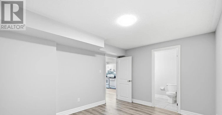 527 Halo Street, Oshawa, ON, L1L 0H9 - 10