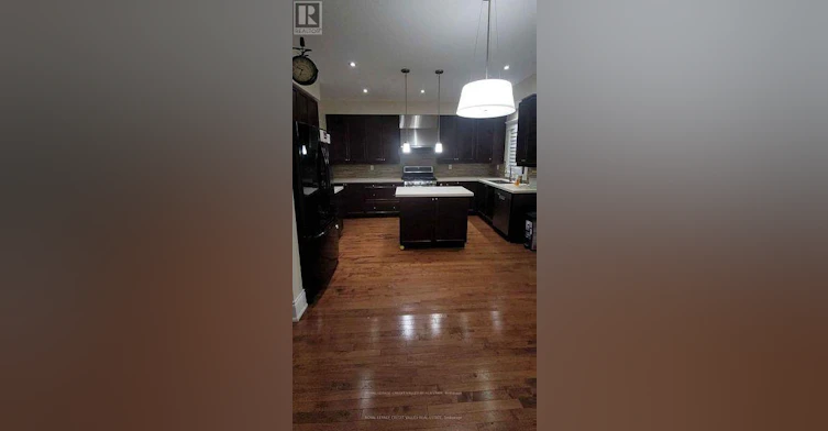 31 Crown Victoria Dr Drive W, Brampton, ON, L7A 3C6 - 4