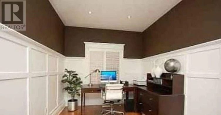 31 Crown Victoria Dr Drive W, Brampton, ON, L7A 3C6 - 2