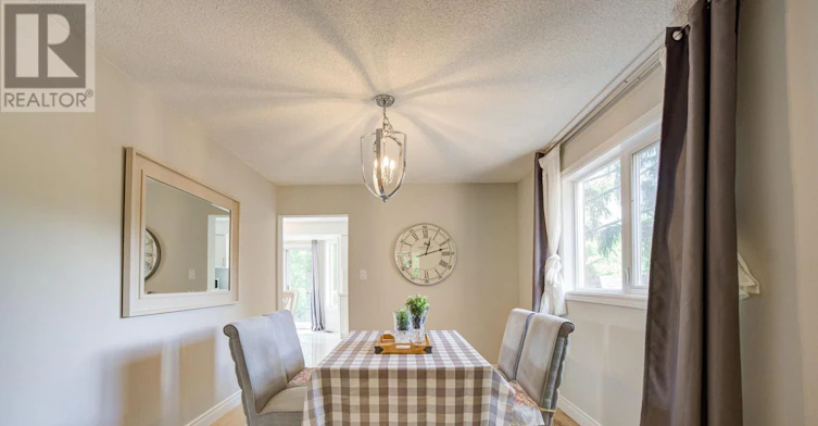 25 Yongehurst Road, Richmond Hill, ON, L4C 3T3 - 9
