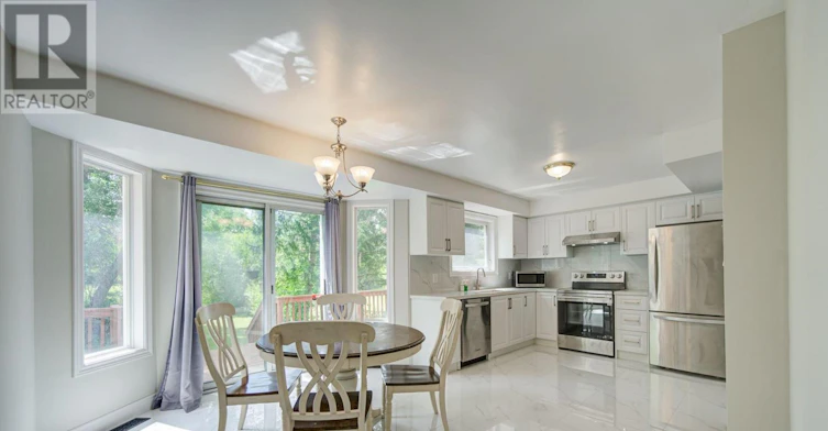 25 Yongehurst Road, Richmond Hill, ON, L4C 3T3 - 13