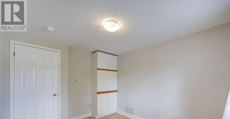 25 Yongehurst Road, Richmond Hill, ON, L4C 3T3 - 26