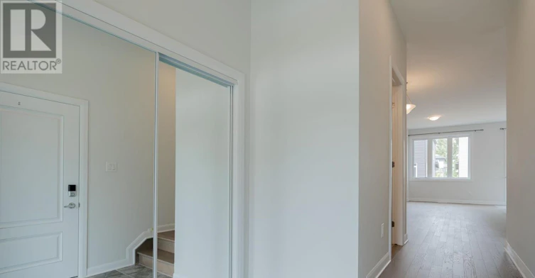 409 Silicon Way, Ottawa, ON, K2W 0K8 - 4