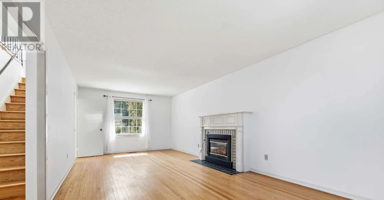 1842 Playfair Drive, Ottawa, ON, K1H 5S1 - 4